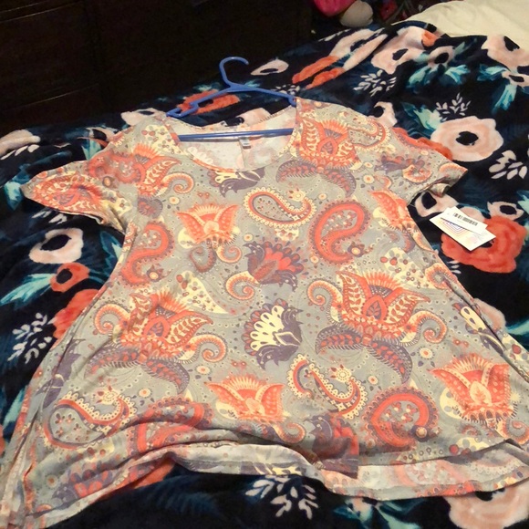 LuLaRoe Tops - Lularoe shirt